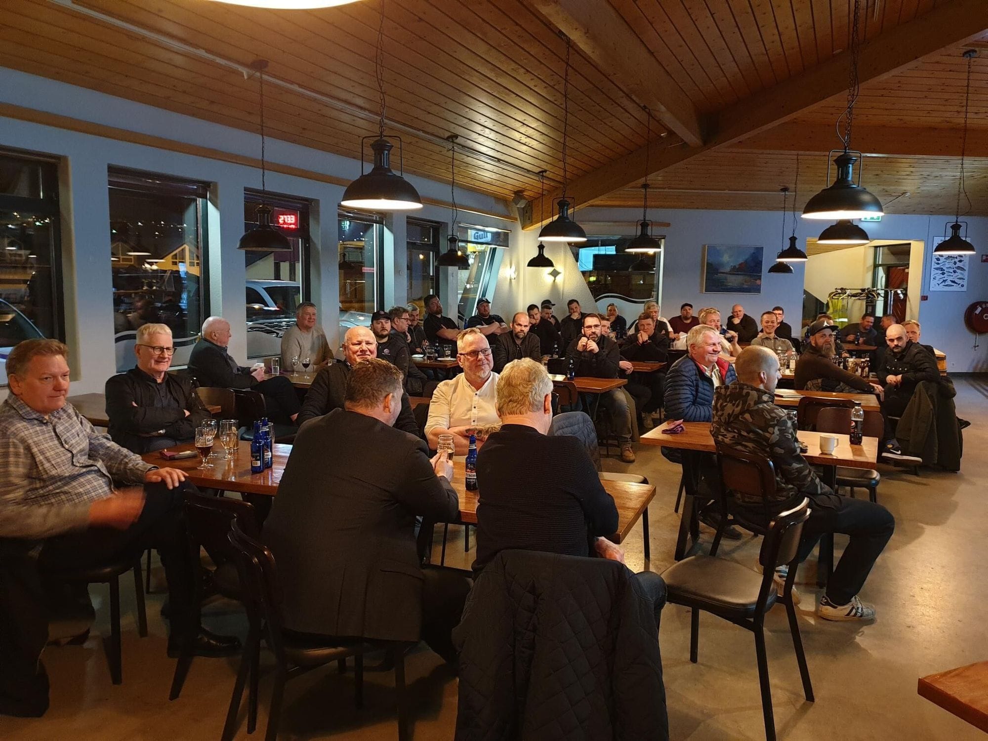 Félagsmönnum MIH fjölgar eftir fjölmennan fund