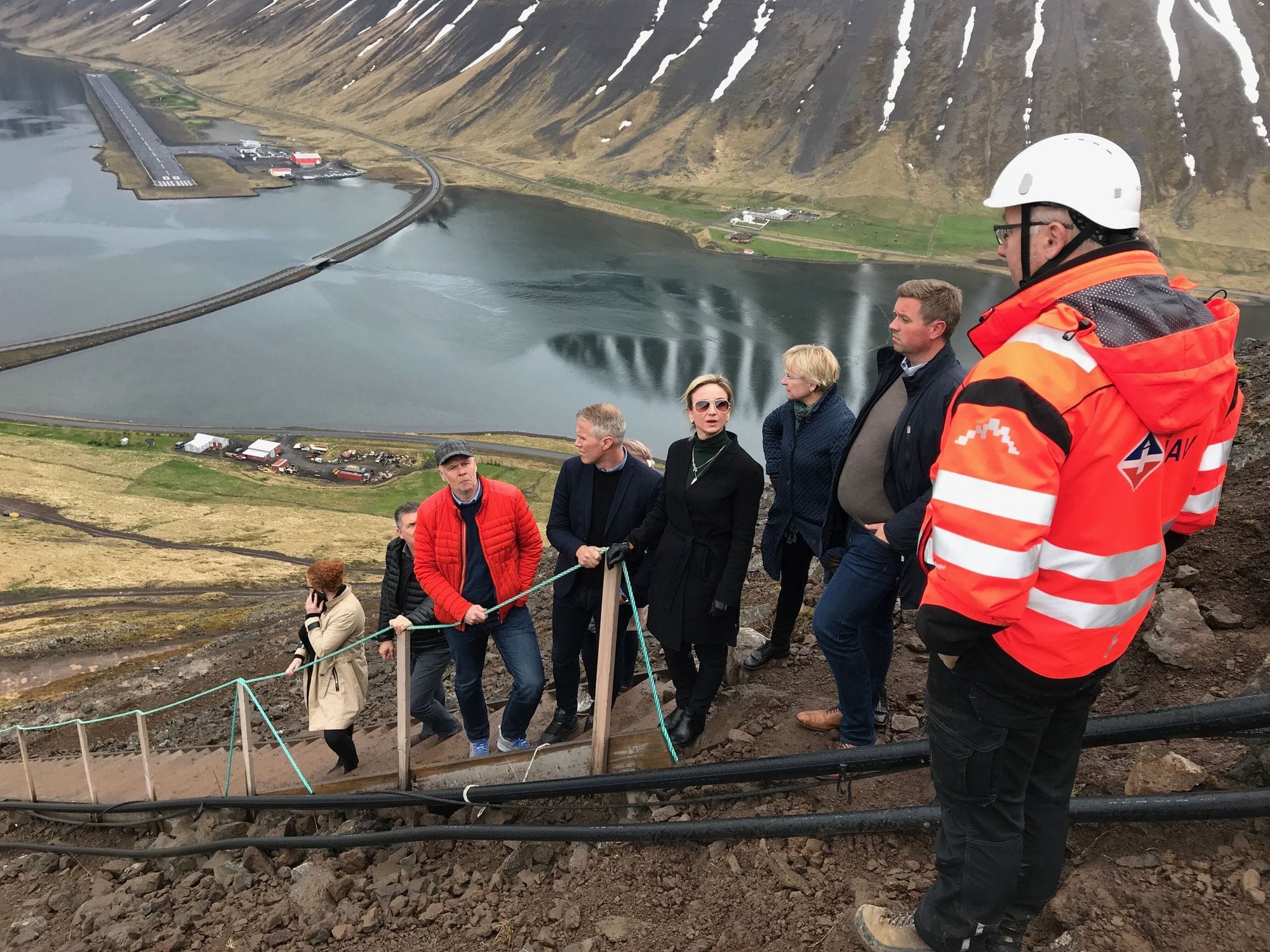 Nýjar snjóflóðavarnir í Kubbi skoðaðar