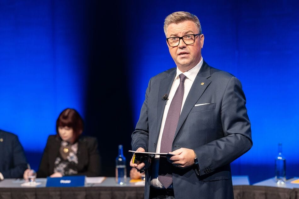 Si_kosningafundur_harpa-15_1730903078938