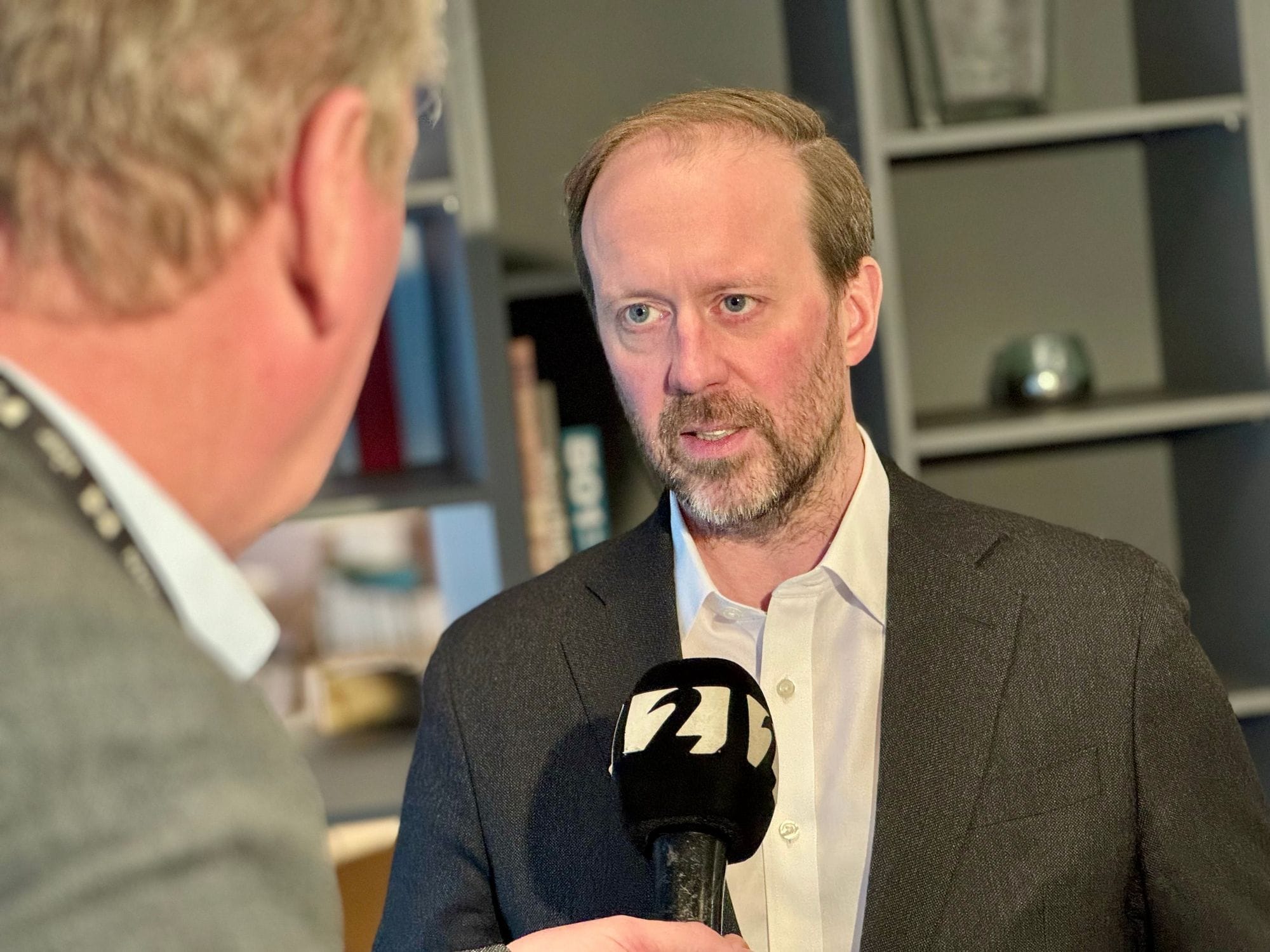 Stjórnvöld verða að grípa tafarlaust inn í